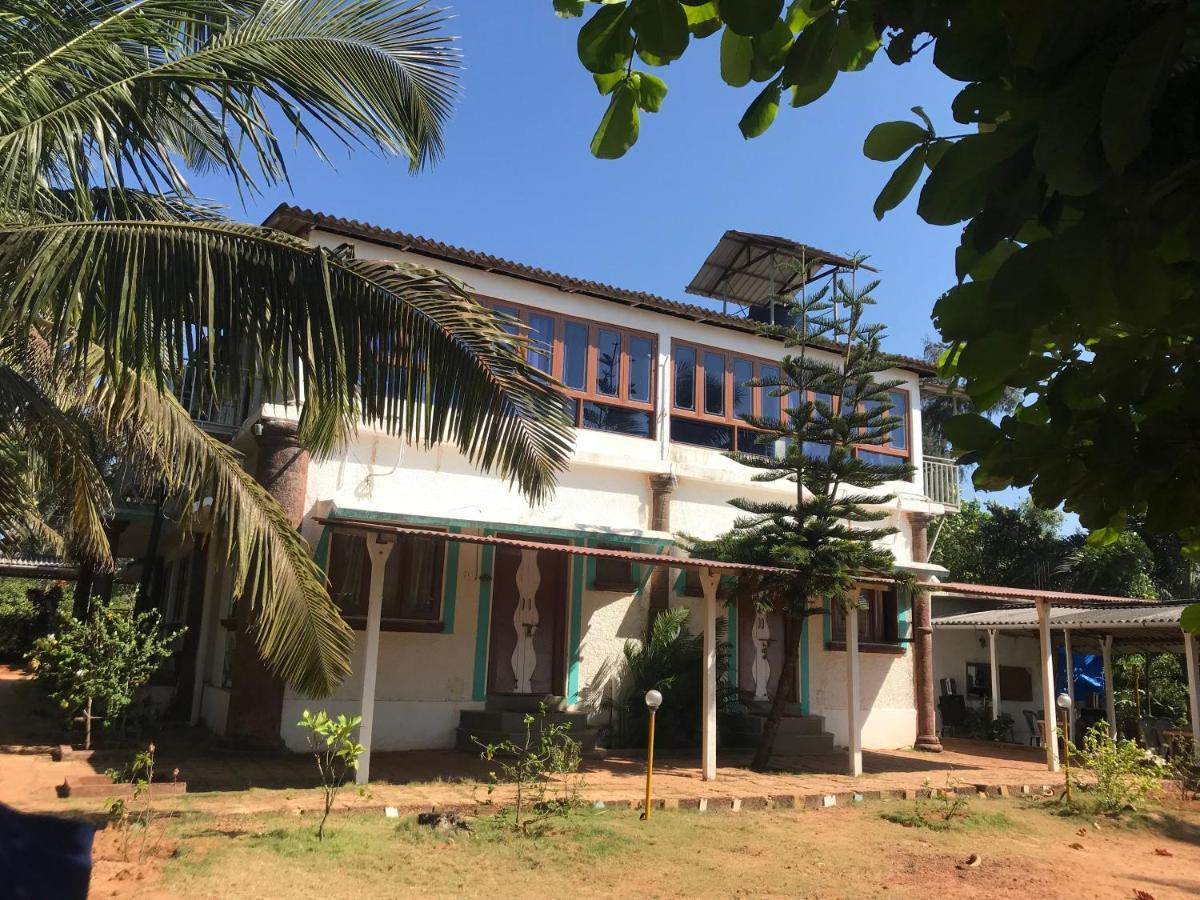 Mermaid Beach Resorts Vengurla Bagian luar foto