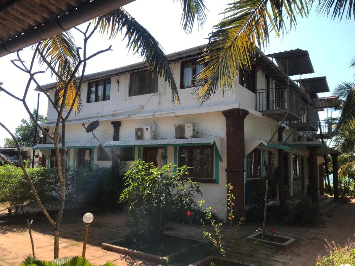 Mermaid Beach Resorts Vengurla Bagian luar foto