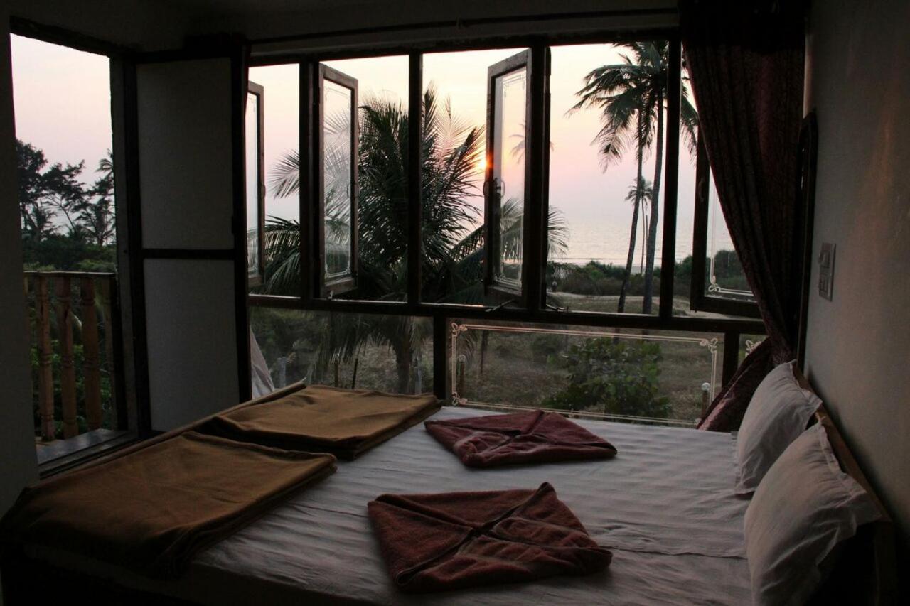Mermaid Beach Resorts Vengurla Bagian luar foto